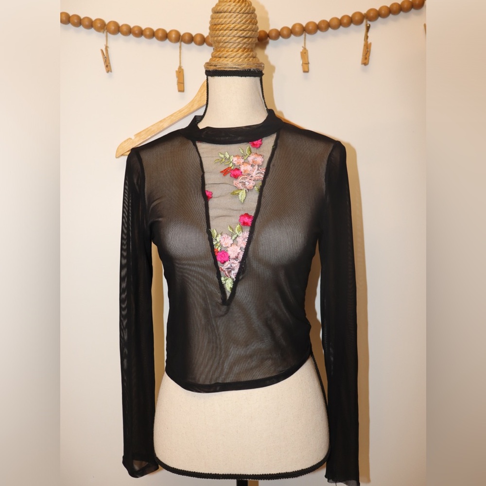 NORDSTROM Lush Sheer floral long sleeve